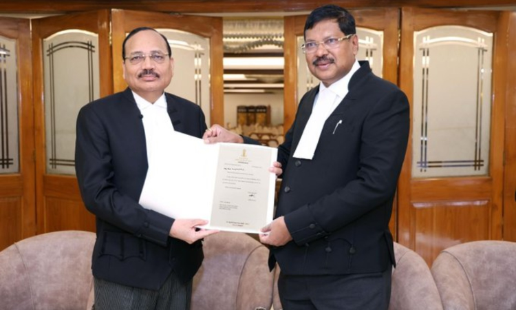 CJI Gavai recommends appointment of Justice Surya Kant as next CJI CJI Gavai recommends appointment of Justice Surya Kant as next CJI