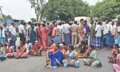 Farmers oppose crusher unit in Perambalur