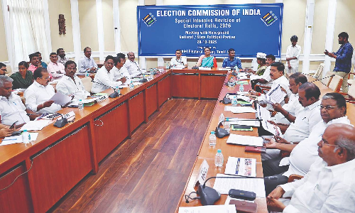 Tamil Nadu: Dravidian rivals take contrasting positions on SIR