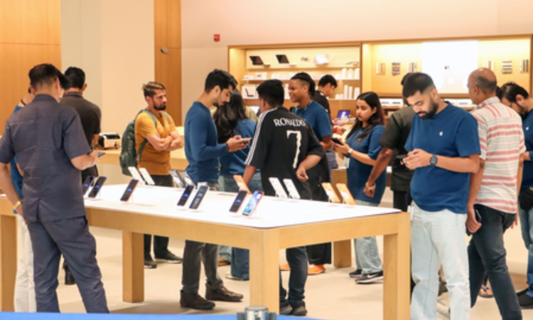 Apple clocks all-time revenue growth record in India in Sep quarter: Tim Cook Apple clocks all-time revenue growth record in India in Sep quarter: Tim Cook