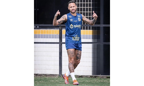 Neymar eyes return after thigh injury Neymar eyes return after thigh injury