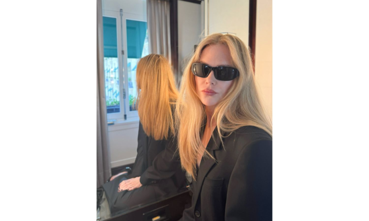 Nicole Kidman sprinkles just a little’ ‘Practical Magic’ on Halloween