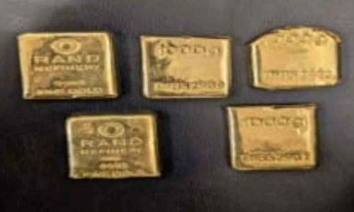 Chennai: Gold worth Rs 2.8 crore smuggled from Malaysia, five flyers held