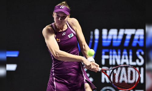 WTA finals: Rybakina stuns Swiatek to reach semi-finals