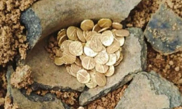 Over 100 ancient gold coins discovered during temple renovation near TNs Javadu Hills Over 100 ancient gold coins discovered during temple renovation near TNs Javadu Hills