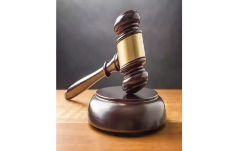 Tyre burst caused accident: Insurance firm told to pay Rs 7 Lakh Tyre burst caused accident: Insurance firm told to pay Rs 7 Lakh