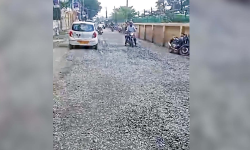 Chennai: Uneven drains, poor lighting make commute hard on Halls Road