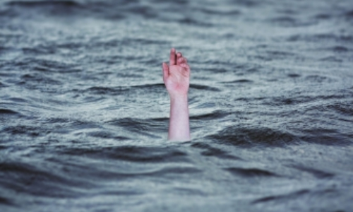 1 dead, 6 rescued, dozens missing after migrant boat capsizes off Malaysia-Thailand waters 1 dead, 6 rescued, dozens missing after migrant boat capsizes off Malaysia-Thailand waters