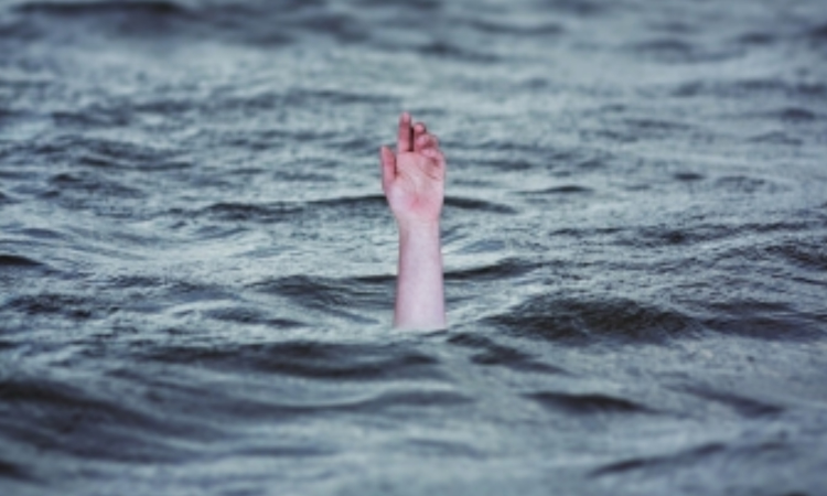 1 dead, 6 rescued, dozens missing after migrant boat capsizes off Malaysia-Thailand waters