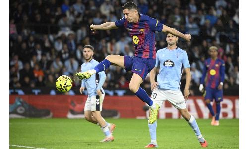 LaLiga: Lewandowskis hat-trick helps Barca close gap after Madrid draw