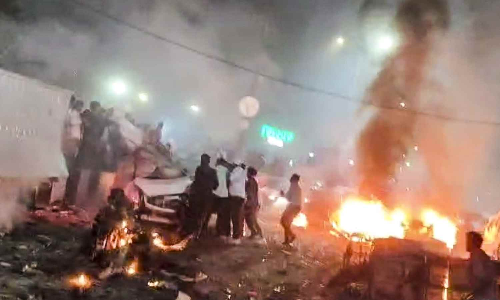 Eight killed in blast near Red Fort; cars gutted, several injured