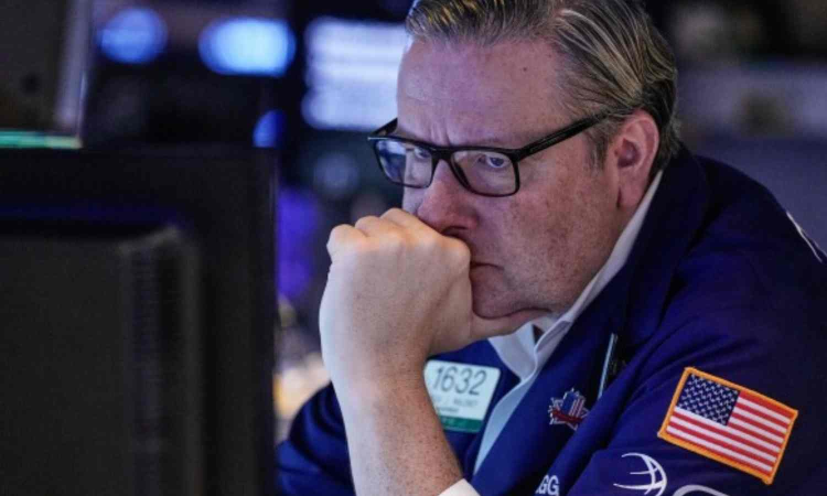 Asian shares are mixed after Wall Street drifted around its records