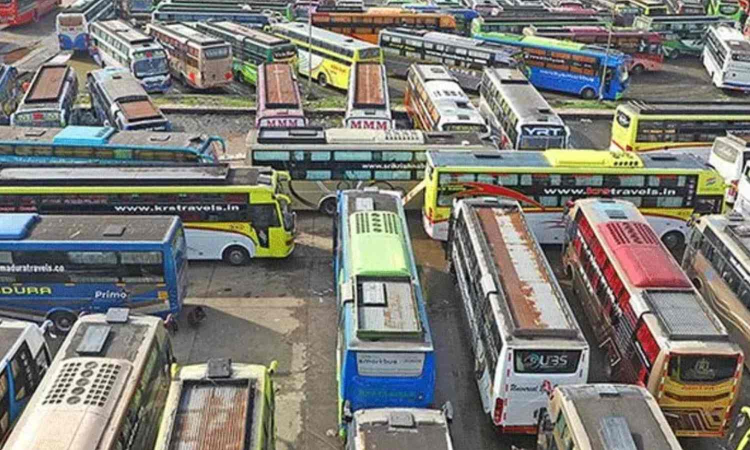 End strike by omni bus operators, AIADMK, BJP tell DMK govt End strike by omni bus operators, AIADMK, BJP tell DMK govt