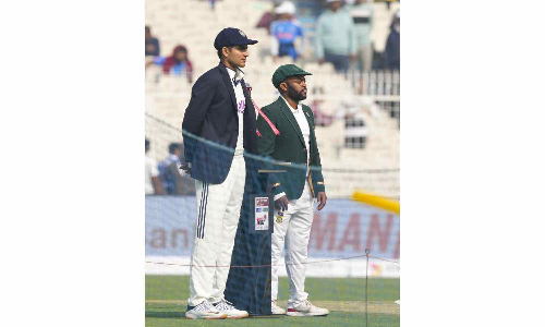 SA opt to bat, India pick four spinners including Axar