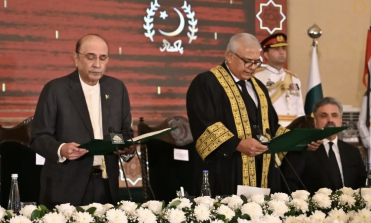 Justice Aminuddin Khan sworn in as first chief justice of Pakistans Federal Constitutional Court