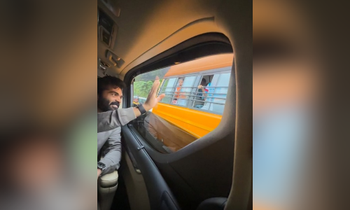 Watch| Silambarasan TR adorably greets children on their way to school