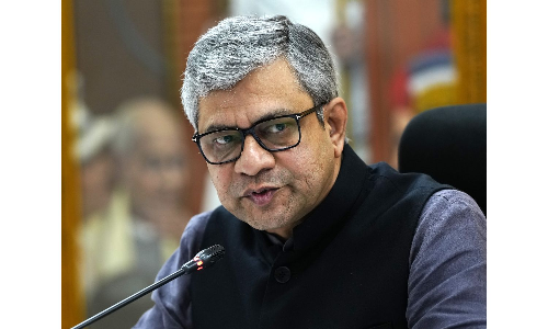 Bullet train’s inaugural run to cover 100 km between Surat and Vapi in August 2027: Vaishnaw Bullet train’s inaugural run to cover 100 km between Surat and Vapi in August 2027: Vaishnaw