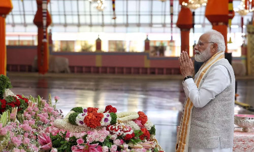 Satya Sai Babas teachings showing light to lakhs in 140 countries: PM Modi Satya Sai Babas teachings showing light to lakhs in 140 countries: PM Modi
