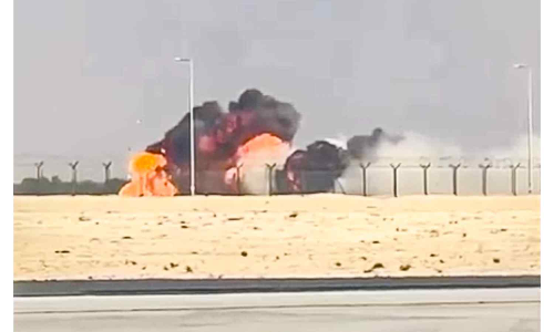 Pilot dies as IAFs Tejas fighter jet crashes during Dubai Air Show