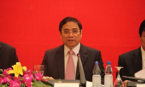 Vietnamese PM urges rebuilding homes for flood-hit residents