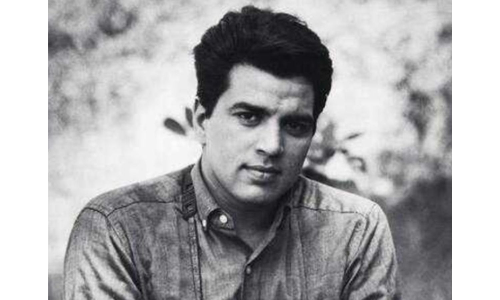 When a young starstruck Dharmendra intruded into Dilip Kumars home!
