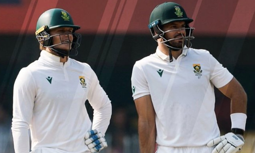 South Africa reach 107/3, extend lead to 395 in second Test against India