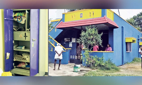 Intruders decamped with 33 sovereigns from 4 houses in Padalam