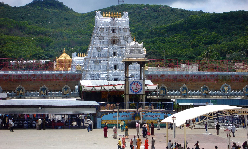 Andhra: US-based devotee donates Rs 9 crore to TTD