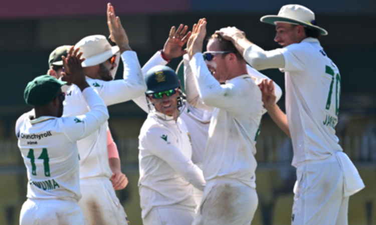 South Africa inflict 408-run loss on India, take series 2-0