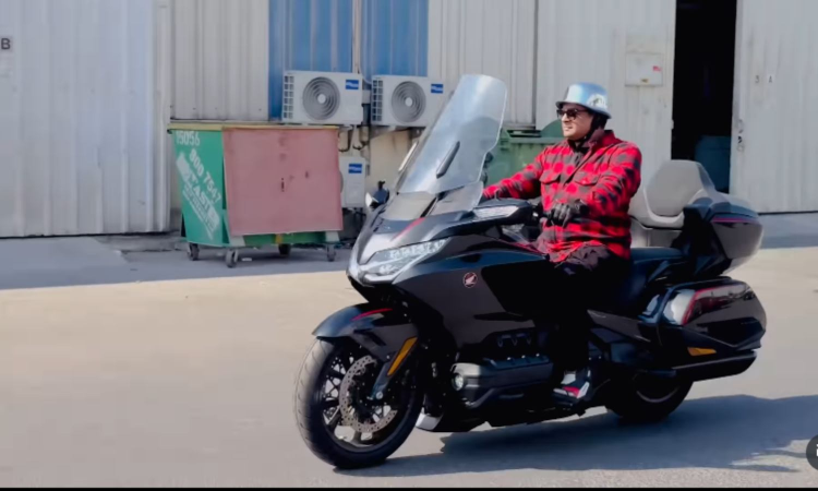 R Madhavan arrives for the G.D.N shoot in style, says what better way...