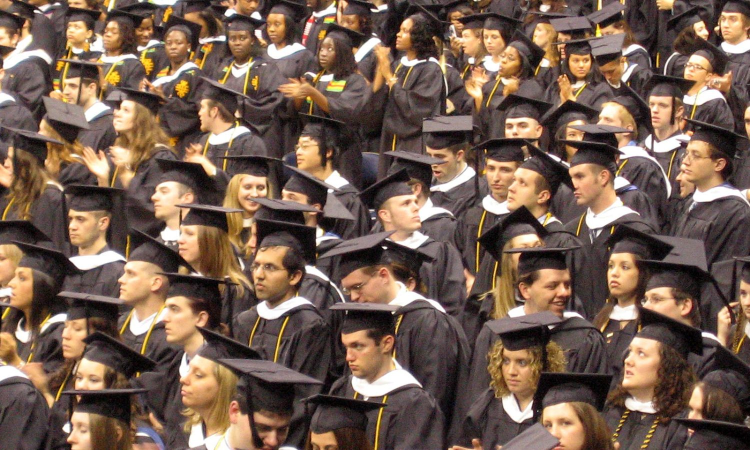 Indian students, workers top UKs exit tally in downward migration trend