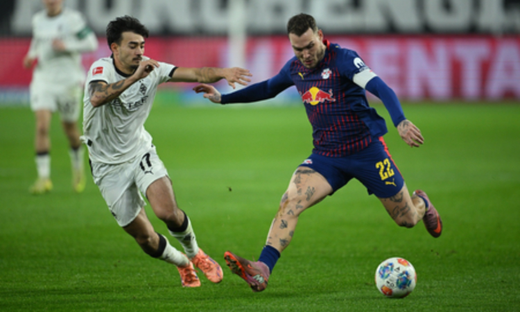 Stubborn Monchengladbach holds runner-up Leipzig in Bundesliga