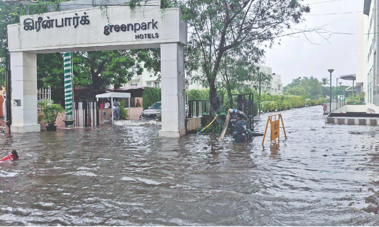 Chennai: Lack of SWDs brings life to standstill in Arumbakkam