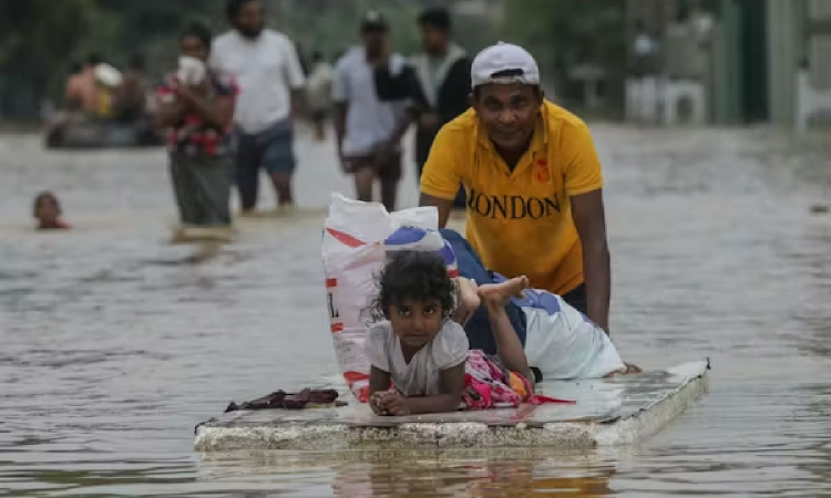 Strom surge: Why equatorial cyclones batter south Asia
