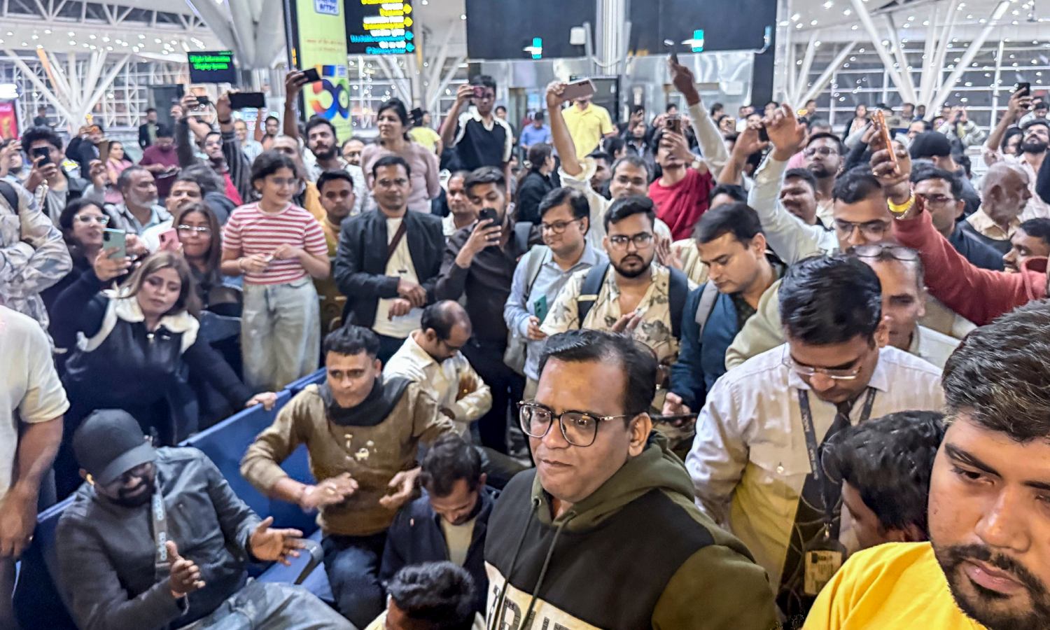 Angry passengers confronted and shouted at IndiGo... ... IndiGo flight service LIVE UPDATES: Cancellation, refund process, live status; click here Angry passengers confronted and shouted at IndiGo... ... IndiGo flight service LIVE UPDATES: Cancellation, refund process, live status; click here