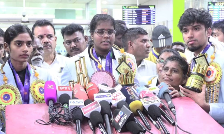 After winning 3 golds in World Carrom Championship, TN girl appeals for home, job
