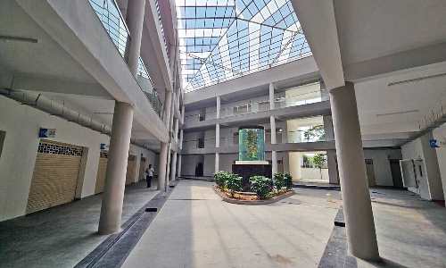 Chennai: Ornamental Fish Trade Centre in Kolathur largely empty Chennai: Ornamental Fish Trade Centre in Kolathur largely empty