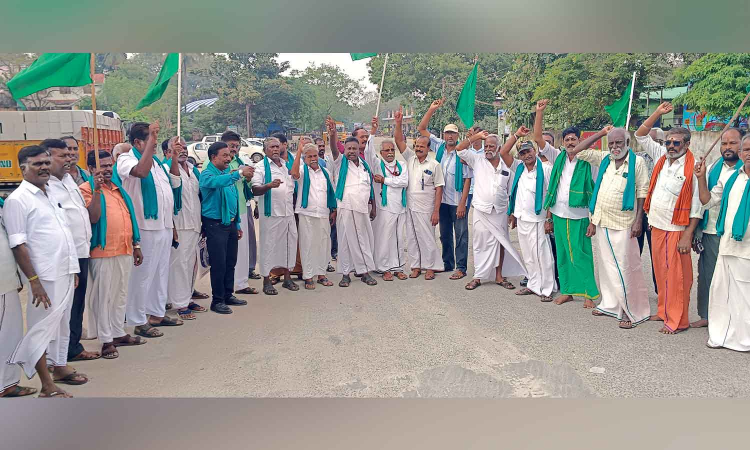 Farmers protest 13-year jail for Pandian over damage to ONGC Farmers protest 13-year jail for Pandian over damage to ONGC