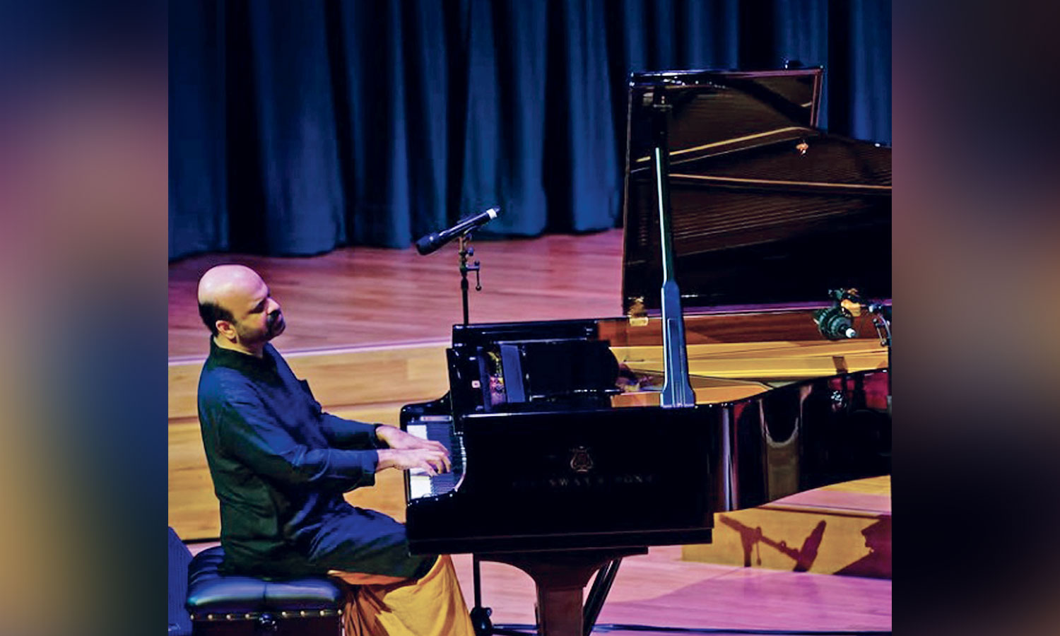 Anil Srinivasan returns with a soulful concert in the dark this Margazhi