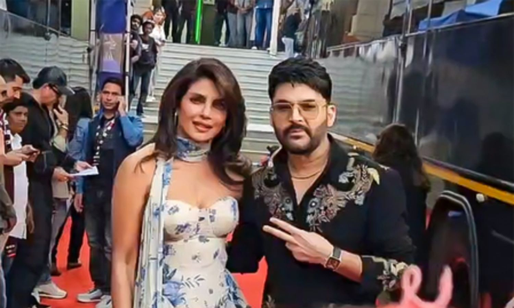 Priyanka Chopra exudes glamour as she joins Kapil Sharma on the sets of ‘The Great Indian Kapil Show S4’ Priyanka Chopra exudes glamour as she joins Kapil Sharma on the sets of ‘The Great Indian Kapil Show S4’