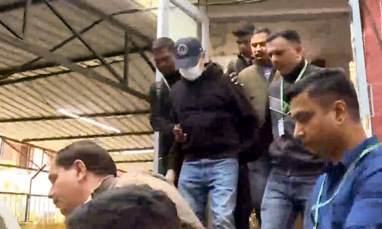 Goa nightclub fire: Luthra brothers detained in Thailand; partner Gupta in 7-day police custody Goa nightclub fire: Luthra brothers detained in Thailand; partner Gupta in 7-day police custody