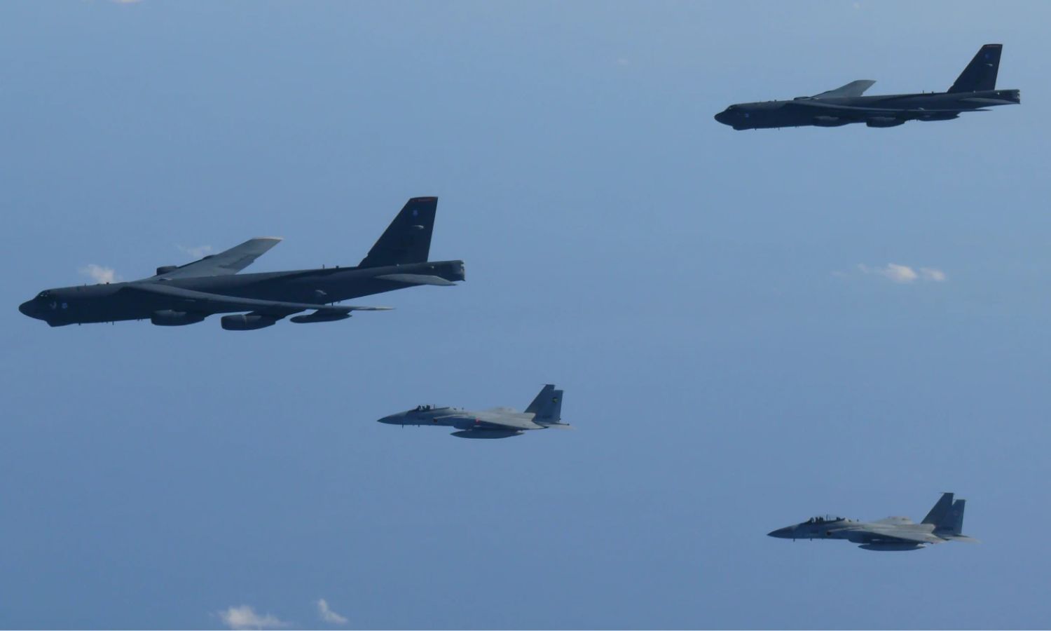 US, Japan hold joint flight drills as China ups military activity near Japan