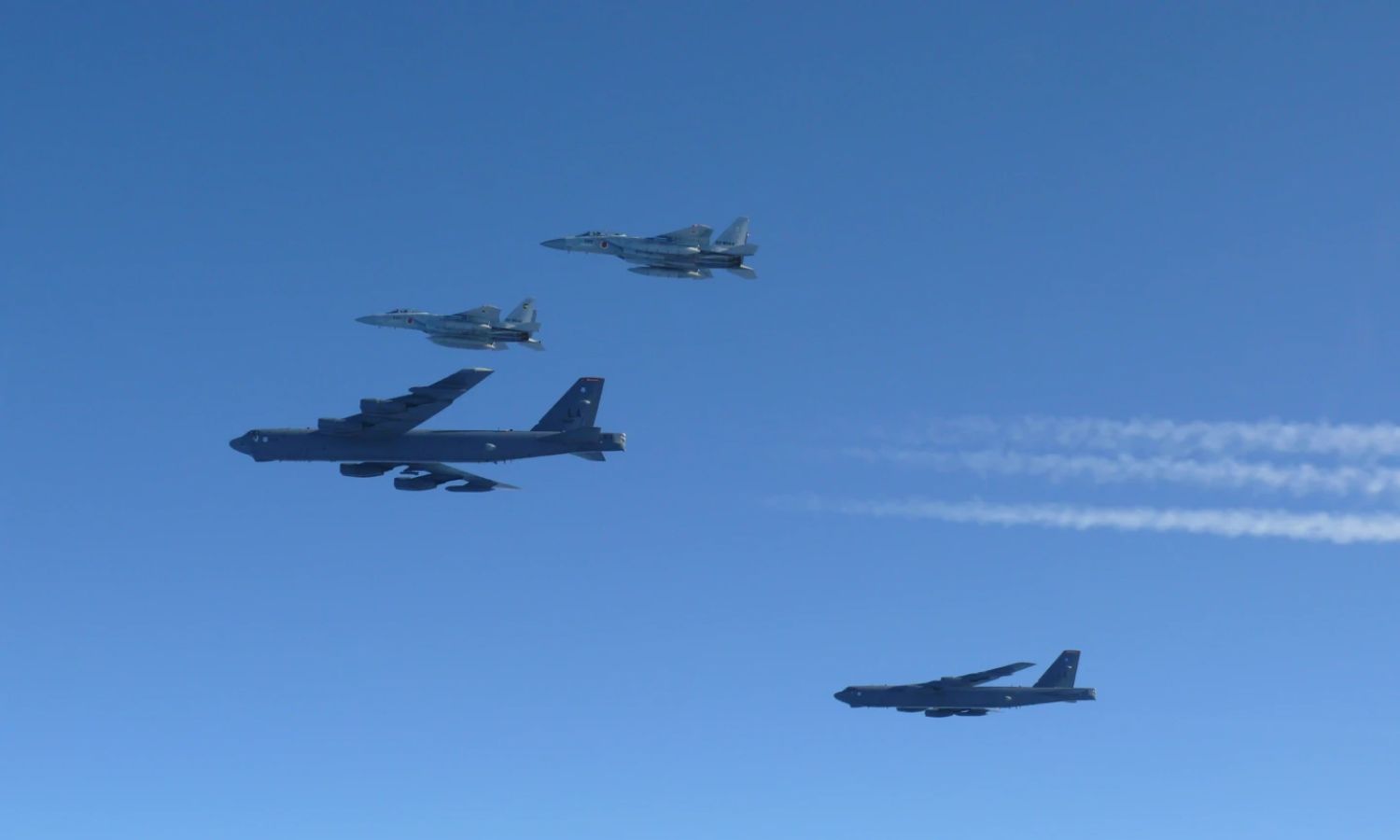 US, Japan hold joint flight drills as China ups military activity near Japan