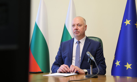 Bulgarian parliament approves resignation of Zhelyazkov-led government Bulgarian parliament approves resignation of Zhelyazkov-led government