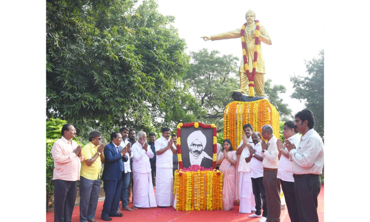 TN Governor Ravi, CM Stalin pay tributes to Mahakavi Subramania Bharati TN Governor Ravi, CM Stalin pay tributes to Mahakavi Subramania Bharati