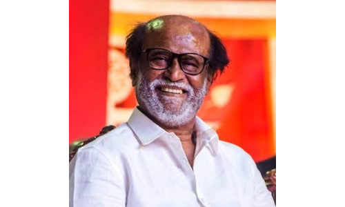 Rajinikanth visits Tirupati with family to offer prayers Rajinikanth visits Tirupati with family to offer prayers