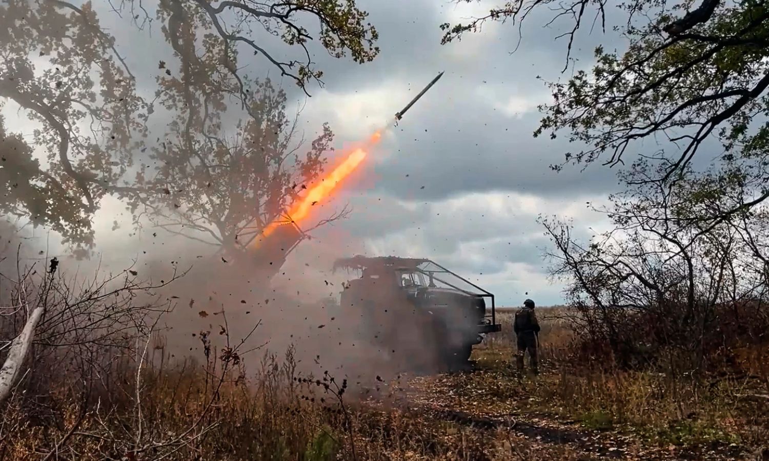 2 killed in Russia while Ukraine's energy infrastructure is targeted...