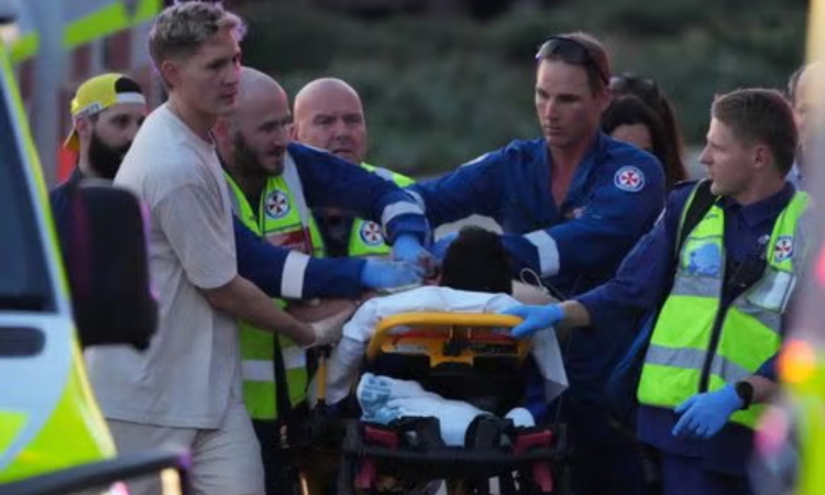 Gunmen kill at least 11 people at Jewish event at Sydneys Bondi Beach Gunmen kill at least 11 people at Jewish event at Sydneys Bondi Beach