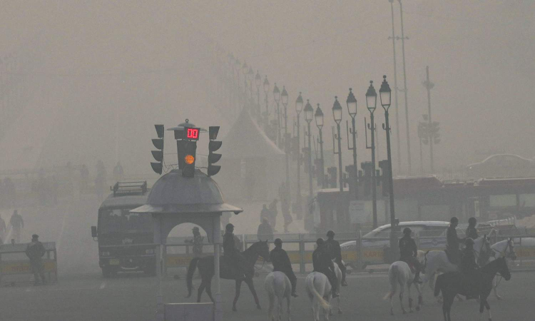 Air pollution: SC asks NHAI, MCD to consider shifting or closing 9 toll plazas at Delhi borders Air pollution: SC asks NHAI, MCD to consider shifting or closing 9 toll plazas at Delhi borders