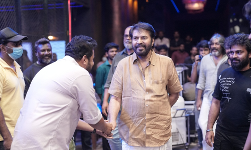 Mammootty visits Dulquer’s I Am Game set